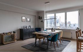 Ruim Appartement Met Prachtig Zicht Op A+ Locatie!